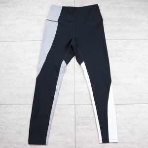 Apana Women's Black Gray & White Cropped Leggings - Size XS